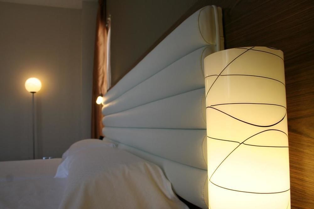 Hotel Duero Laguna de Duero Kültér fotó