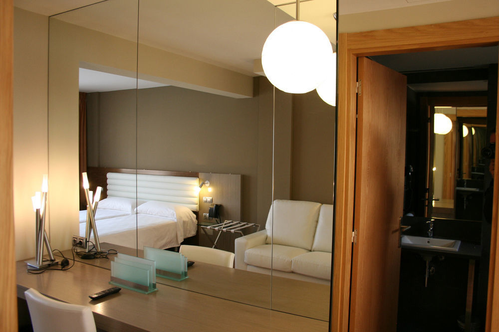 Hotel Duero Laguna de Duero Kültér fotó